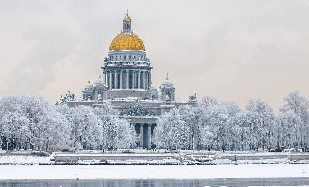 Петербург получил почти 500 млрд рублей от туристической сферы в 2023 году